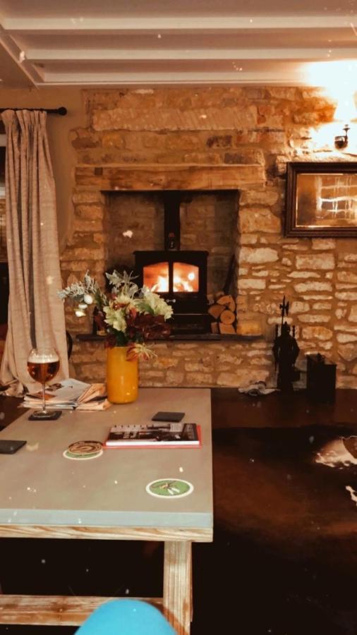 Luxury Country Cottage With A View Enstone Esterno foto